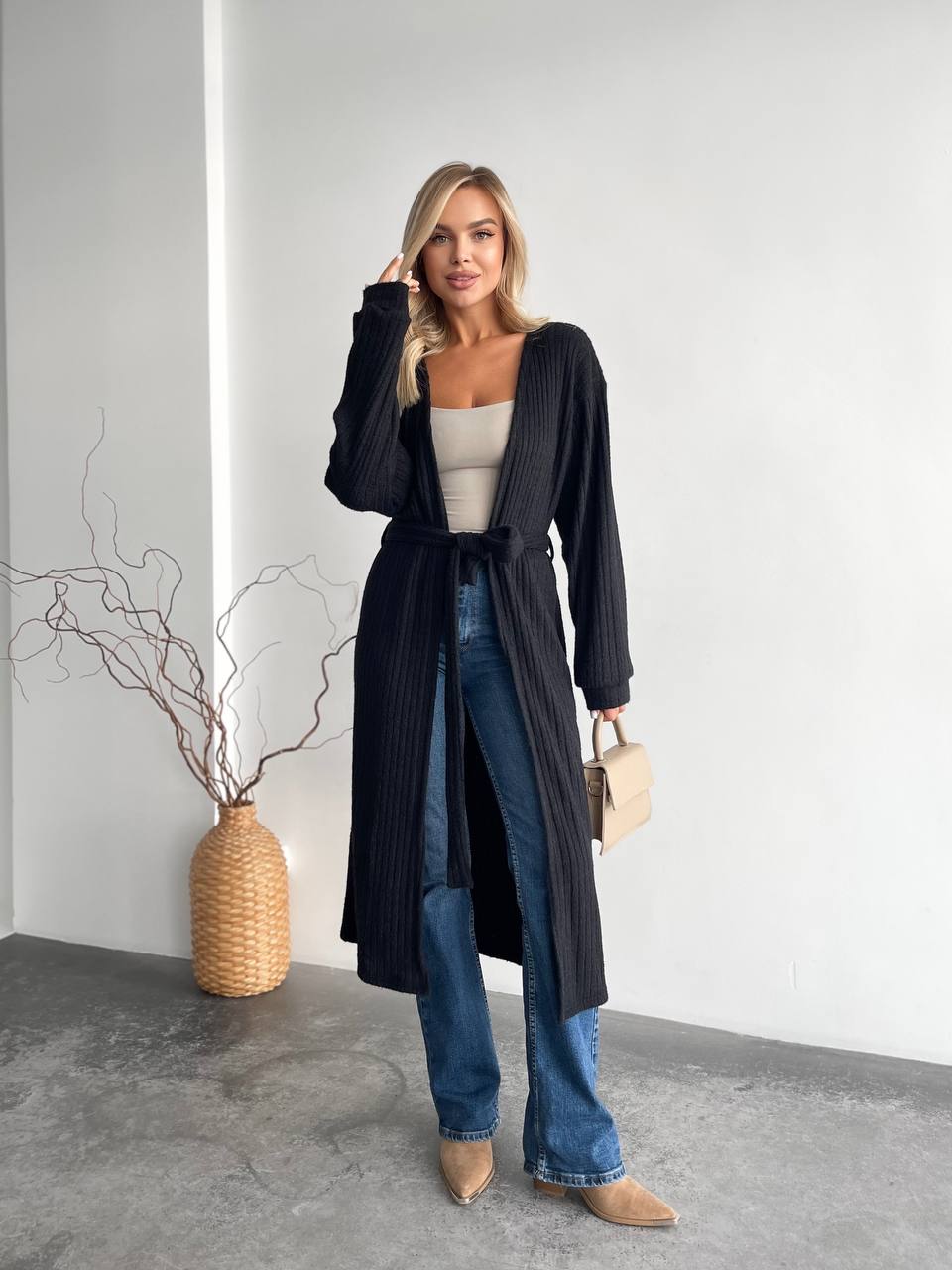 0c390f07-a35f-11f0-8624-dee18ff4e8c0_1