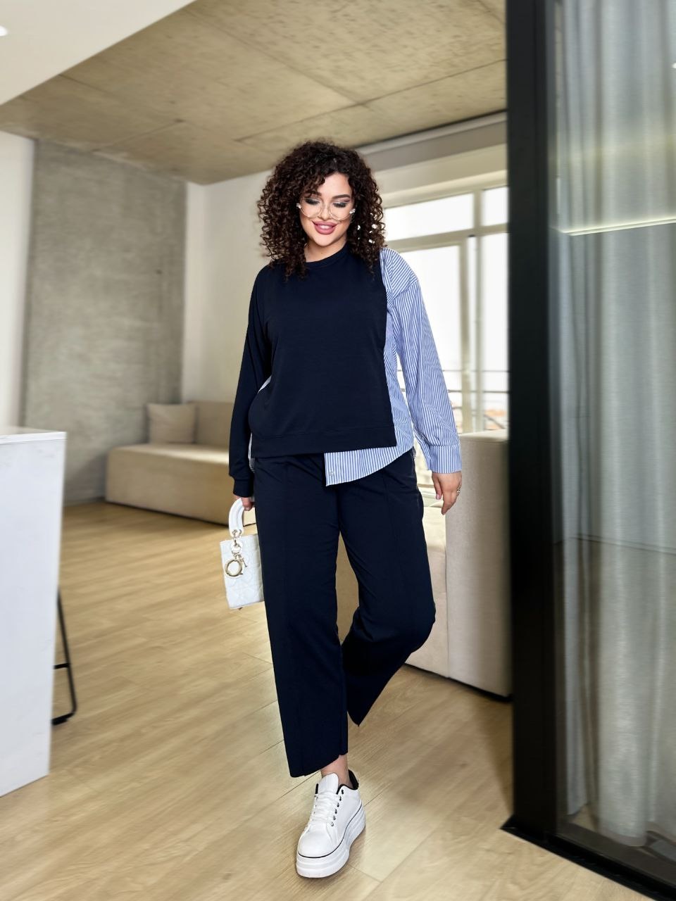 0c99a089-dfb2-11ee-ad53-166b0be12ee5_0