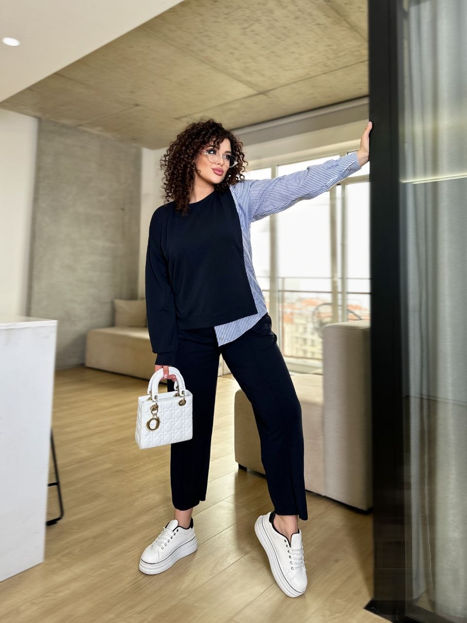 0c99a089-dfb2-11ee-ad53-166b0be12ee5_1