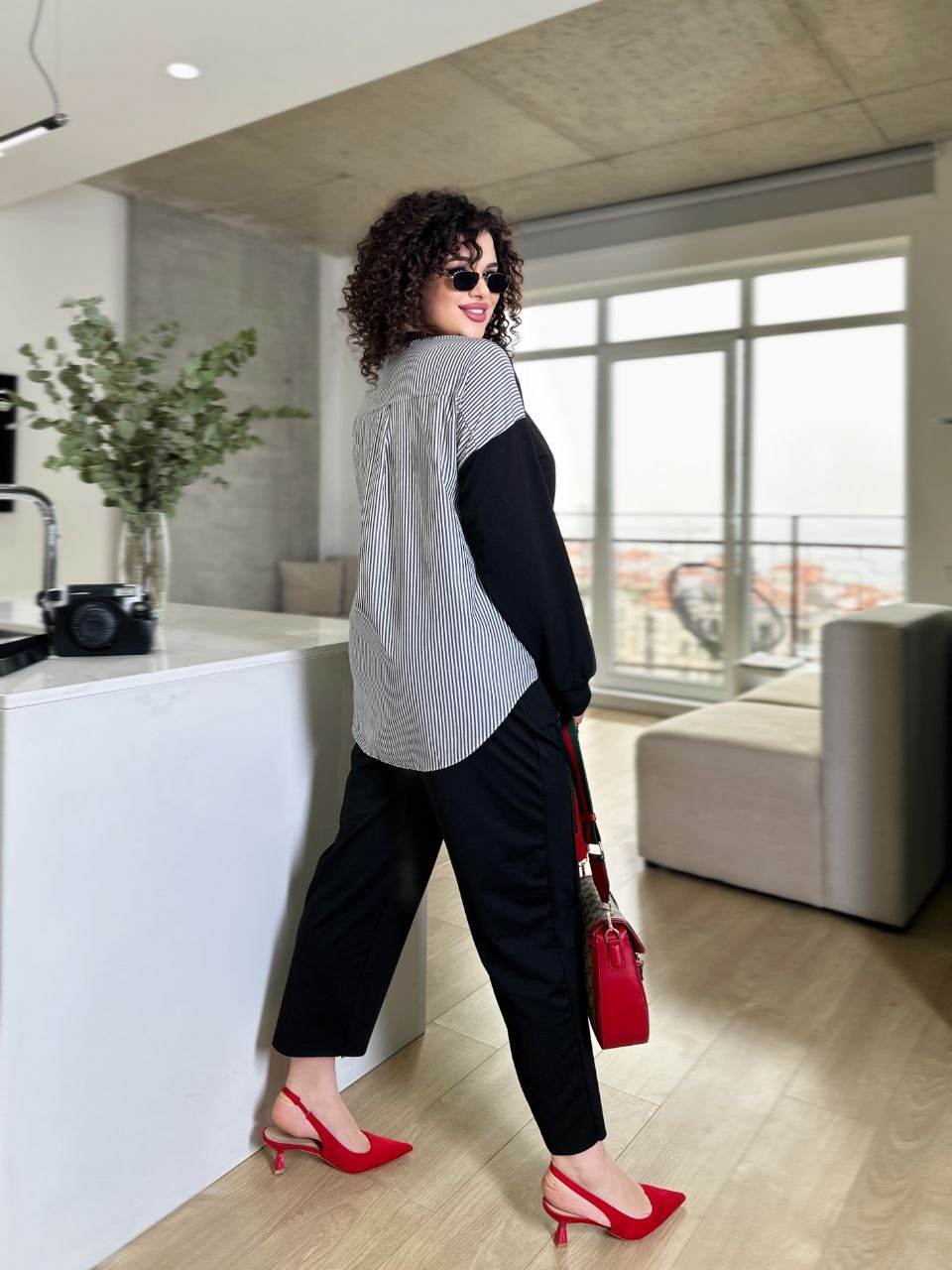 0c99a092-dfb2-11ee-ad53-166b0be12ee5_1