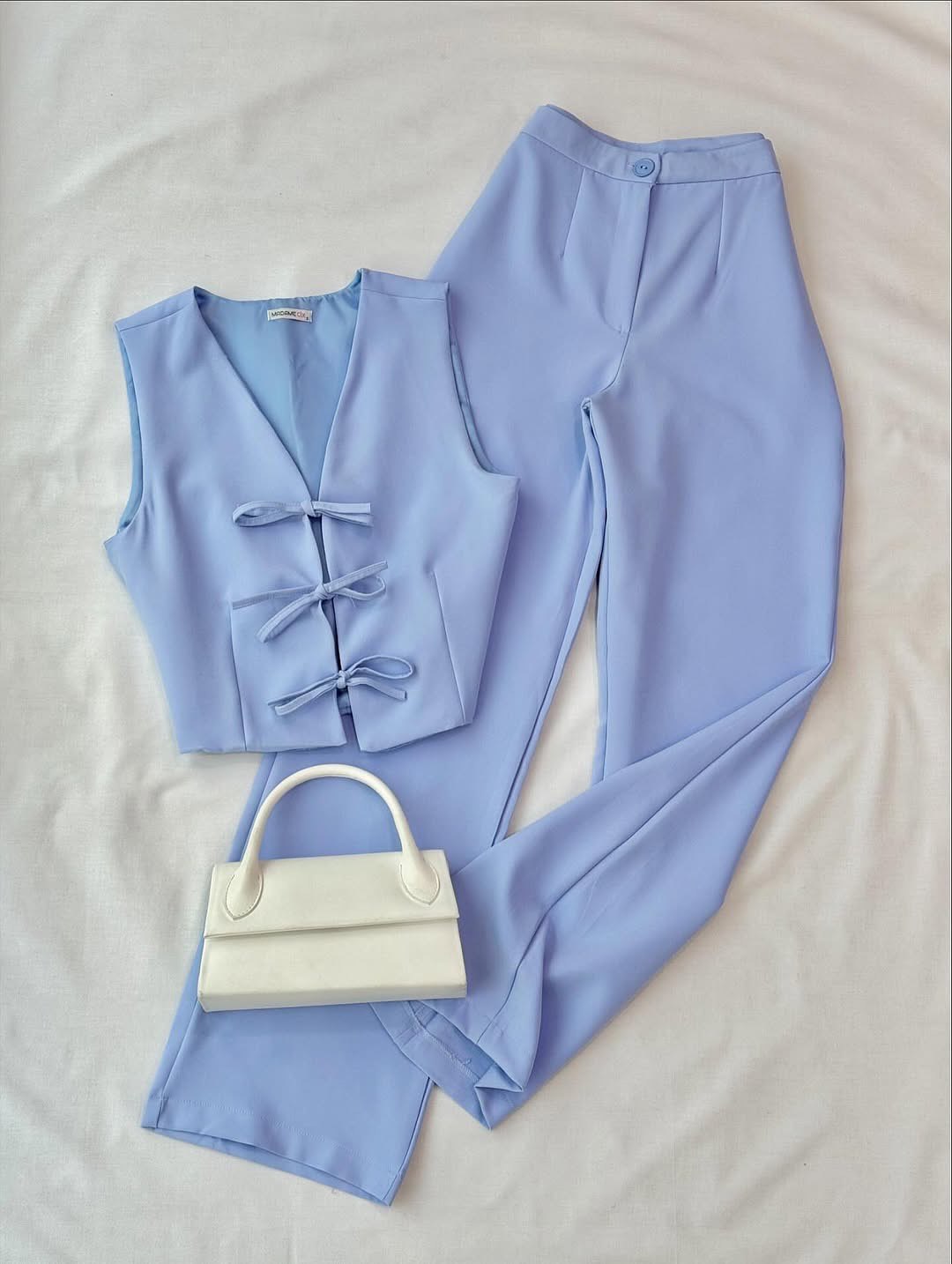 0d09987b-259c-11f0-8622-dee18ff4e8c0_0