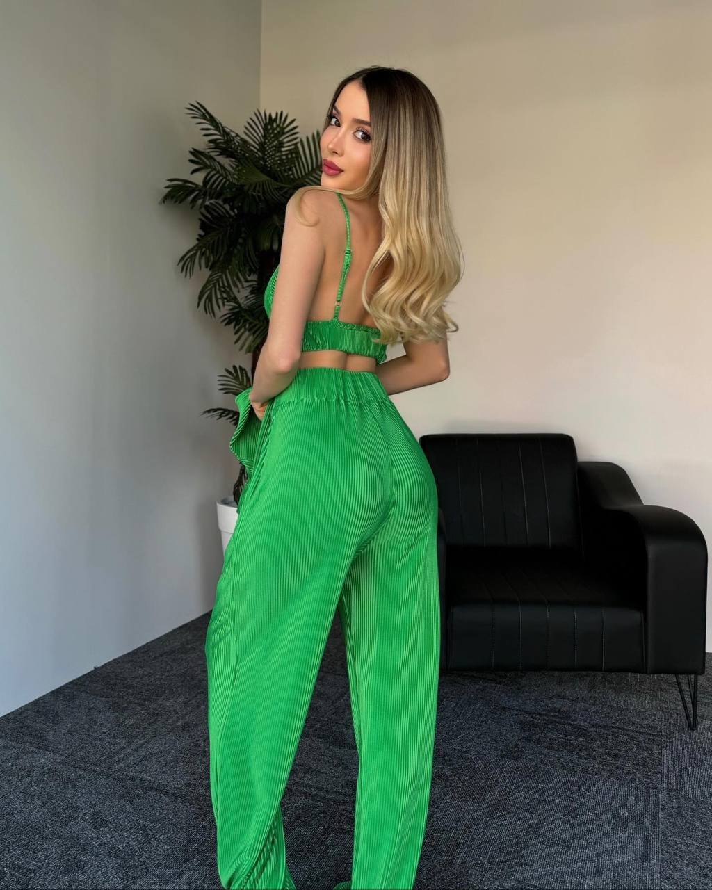 0d49d9d6-05fb-11ef-ad84-166b0be12ee5_1