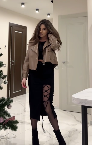 100bad93-a259-11ee-ad43-166b0be12ee5_2