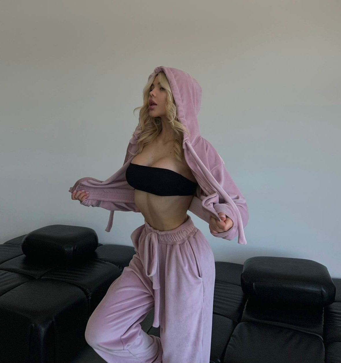 14f90d4f-1339-11ef-ad87-166b0be12ee5_1