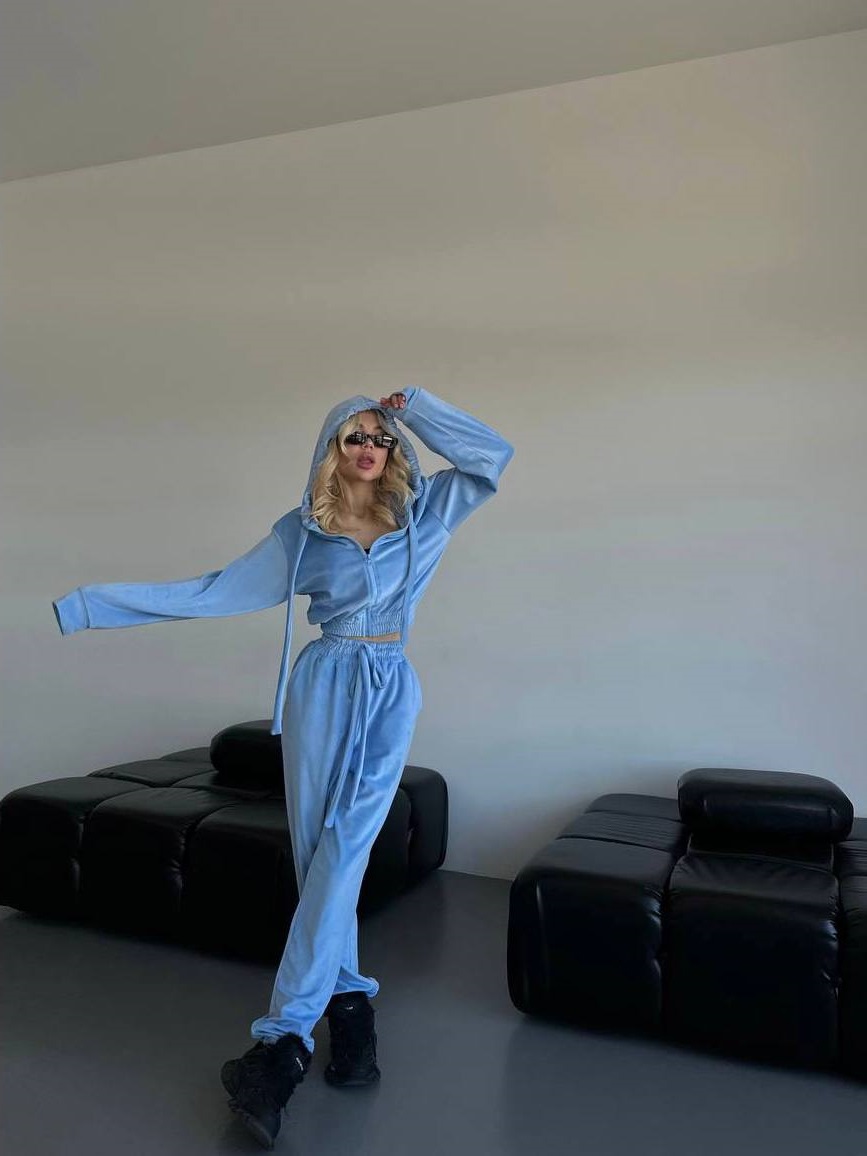 14f90d5b-1339-11ef-ad87-166b0be12ee5_1