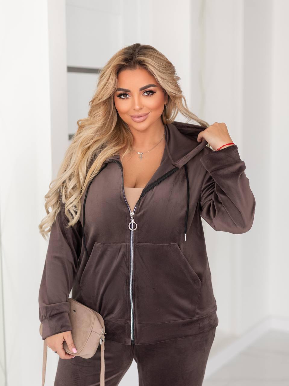 1604c24c-9a49-11f0-8624-dee18ff4e8c0_0