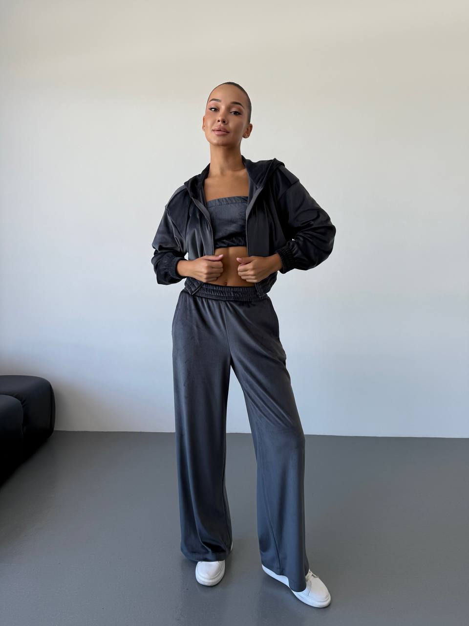 164b7997-42f9-11f0-8622-dee18ff4e8c0_1