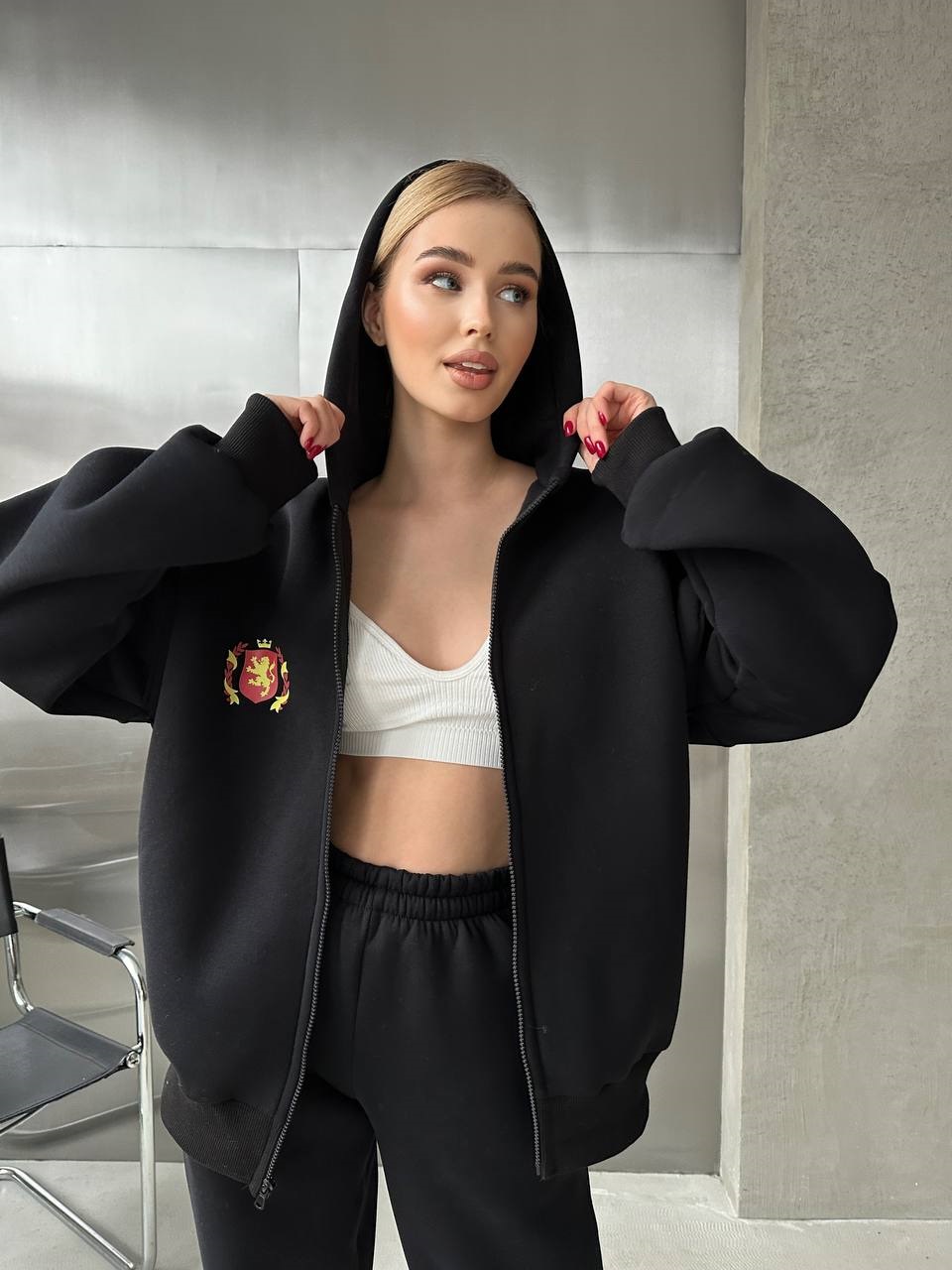 1897fa7d-9f00-11ee-ad41-166b0be12ee5_1