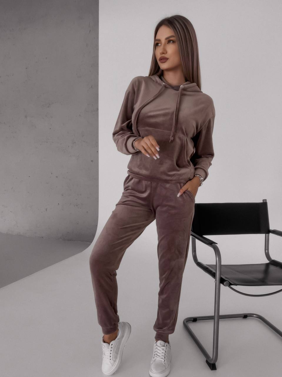 1a649a56-ef05-11ef-8621-dee18ff4e8c0_1