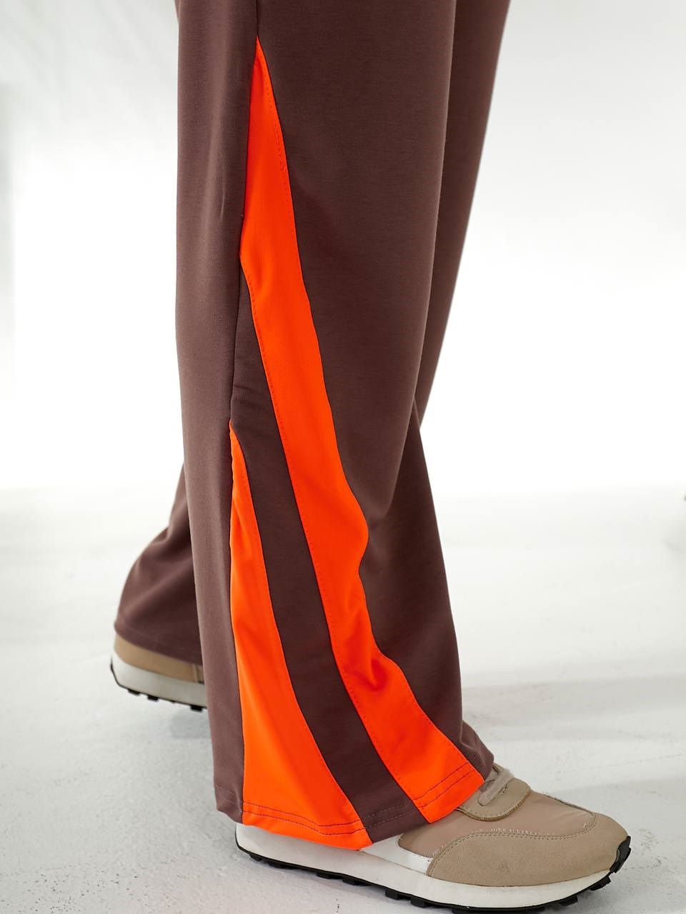 1f78ac45-124a-11f0-8621-dee18ff4e8c0_2