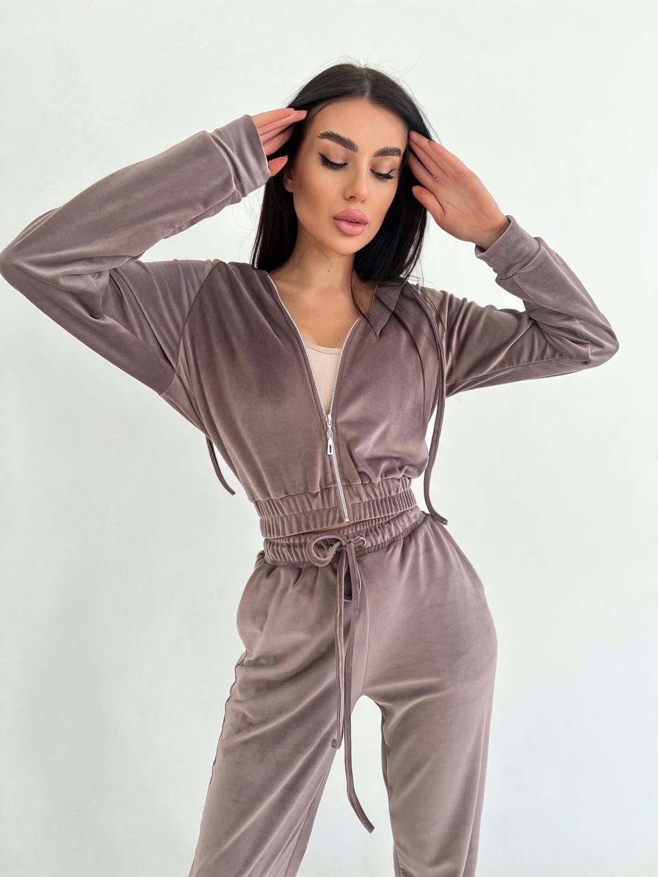 214be256-c9ef-11ed-aceb-166b0be12ee5_1