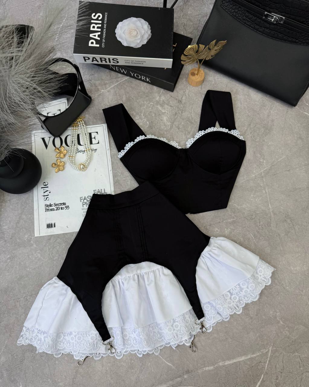 24494996-790e-11f0-8624-dee18ff4e8c0_1