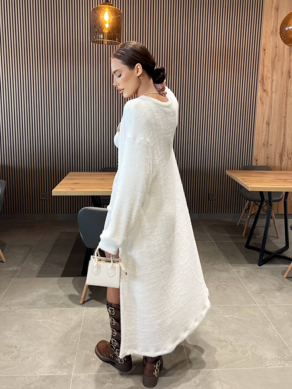 24c5252d-43a2-11f0-8622-dee18ff4e8c0_2