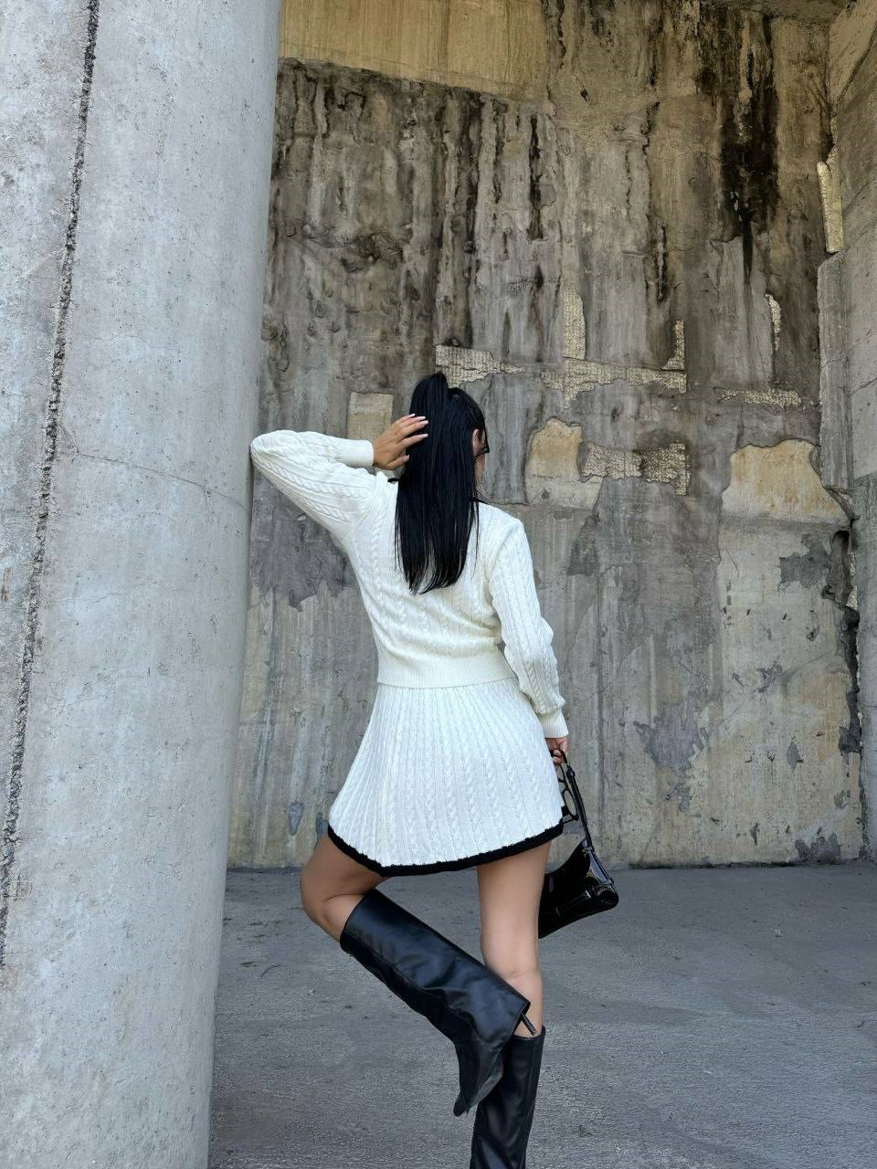 24f79732-8794-11ef-8620-dee18ff4e8c0_1