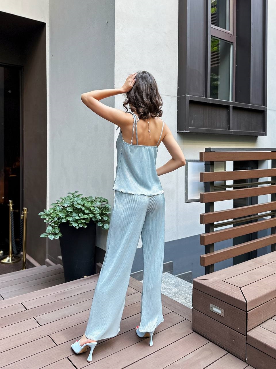 250d4f91-541c-11ef-861c-dee18ff4e8c0_1