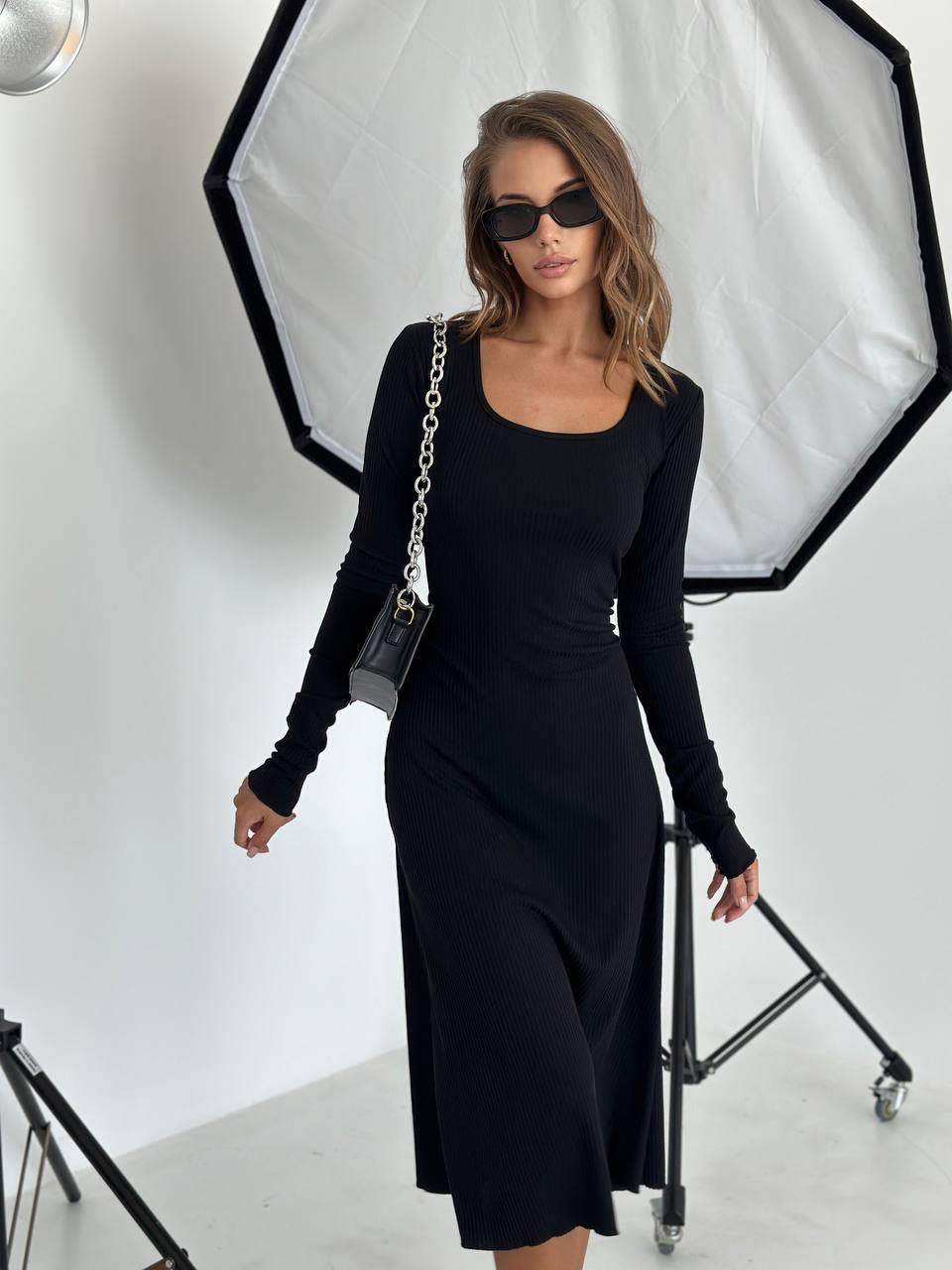 25954f19-3edf-11ee-ad0b-166b0be12ee5_1