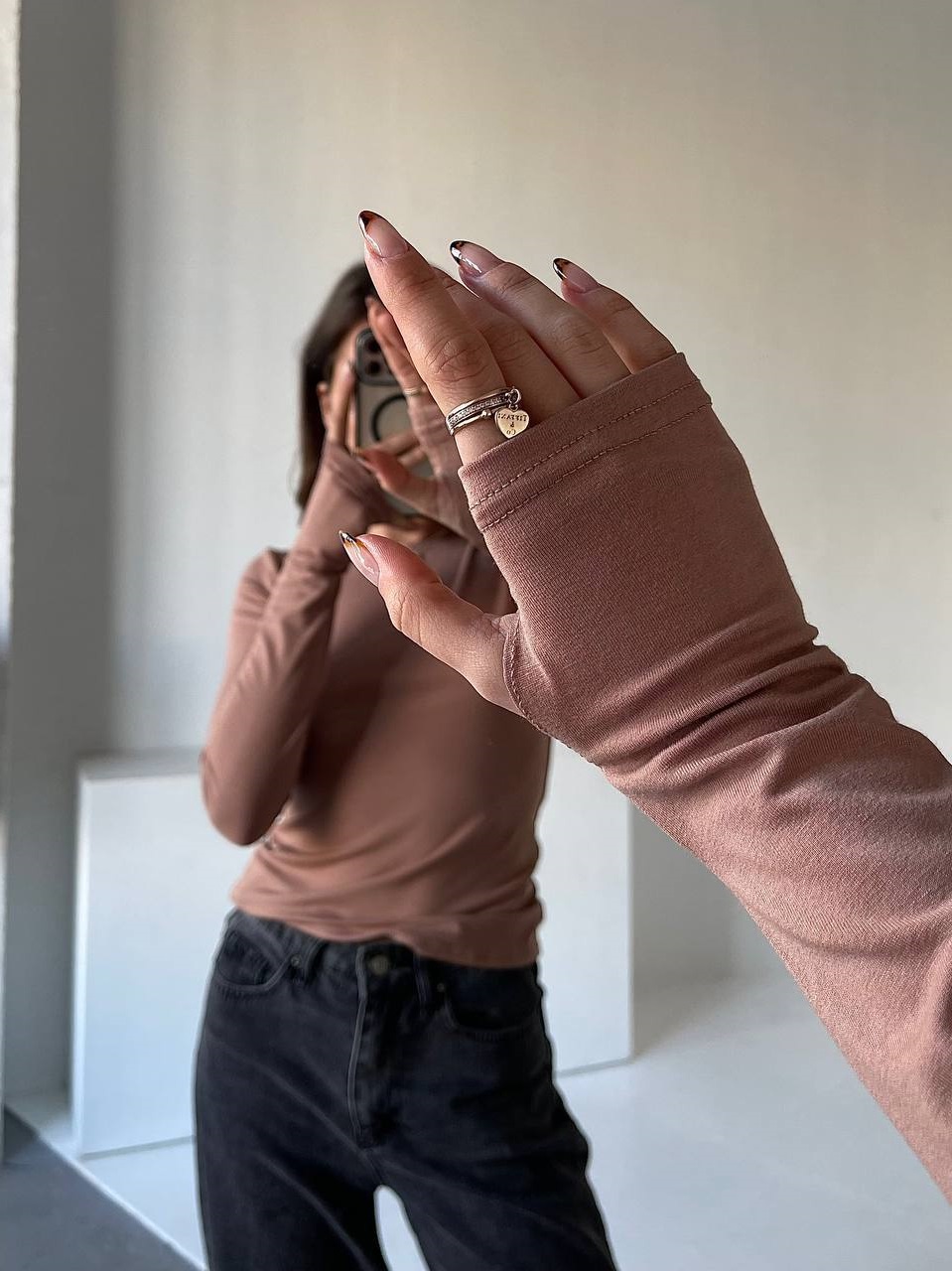 285608e1-6f00-11f0-8624-dee18ff4e8c0_1