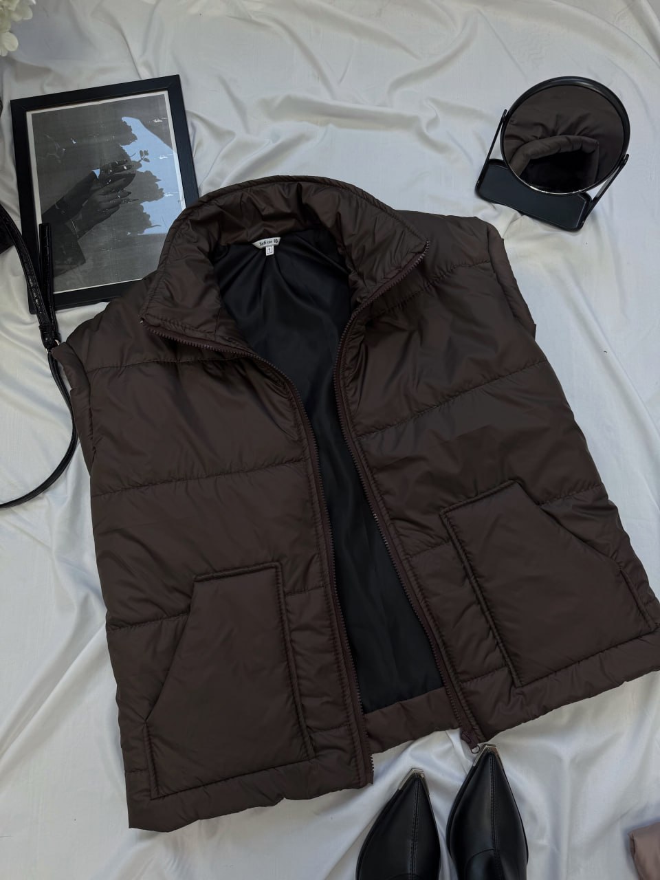 2c5ed5af-7943-11f0-8624-dee18ff4e8c0_1