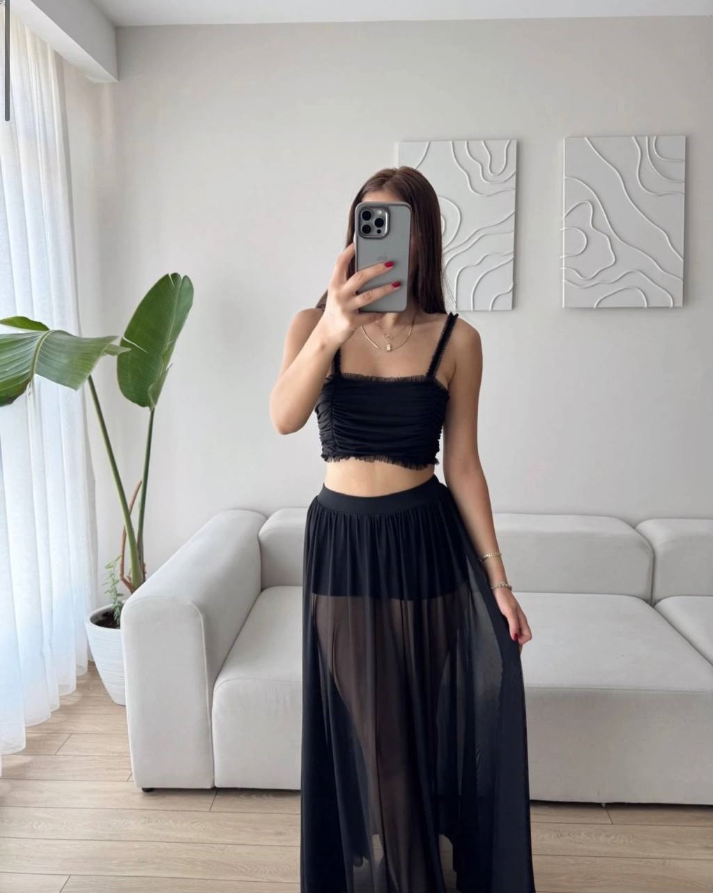 2ec636c6-6007-11f0-8623-dee18ff4e8c0_1