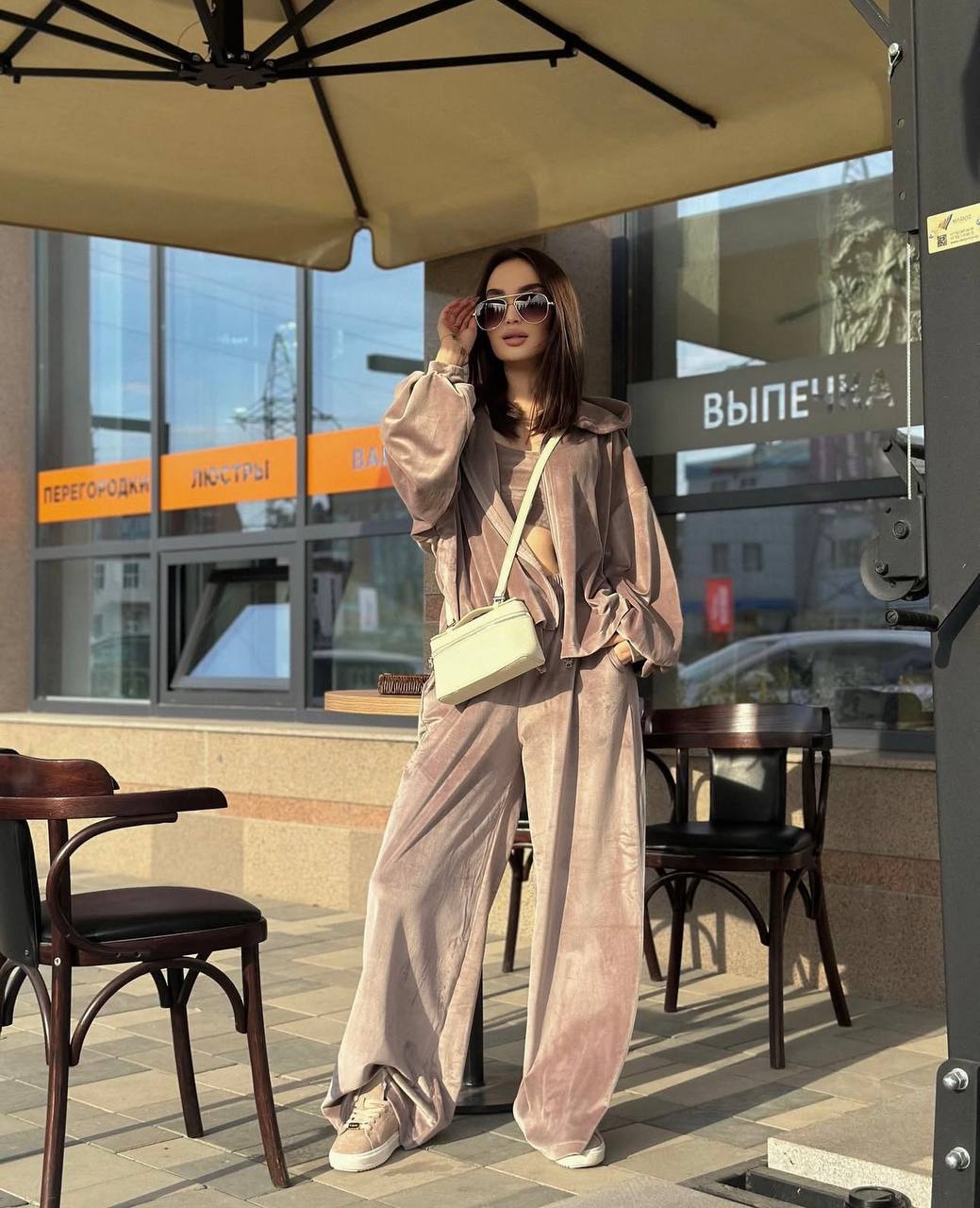 31bb7b03-0350-11f0-8621-dee18ff4e8c0_1