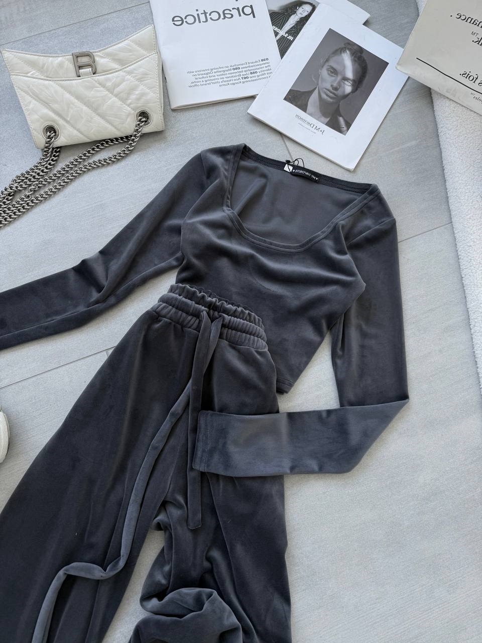 32cd2350-067c-11f0-8621-dee18ff4e8c0_2