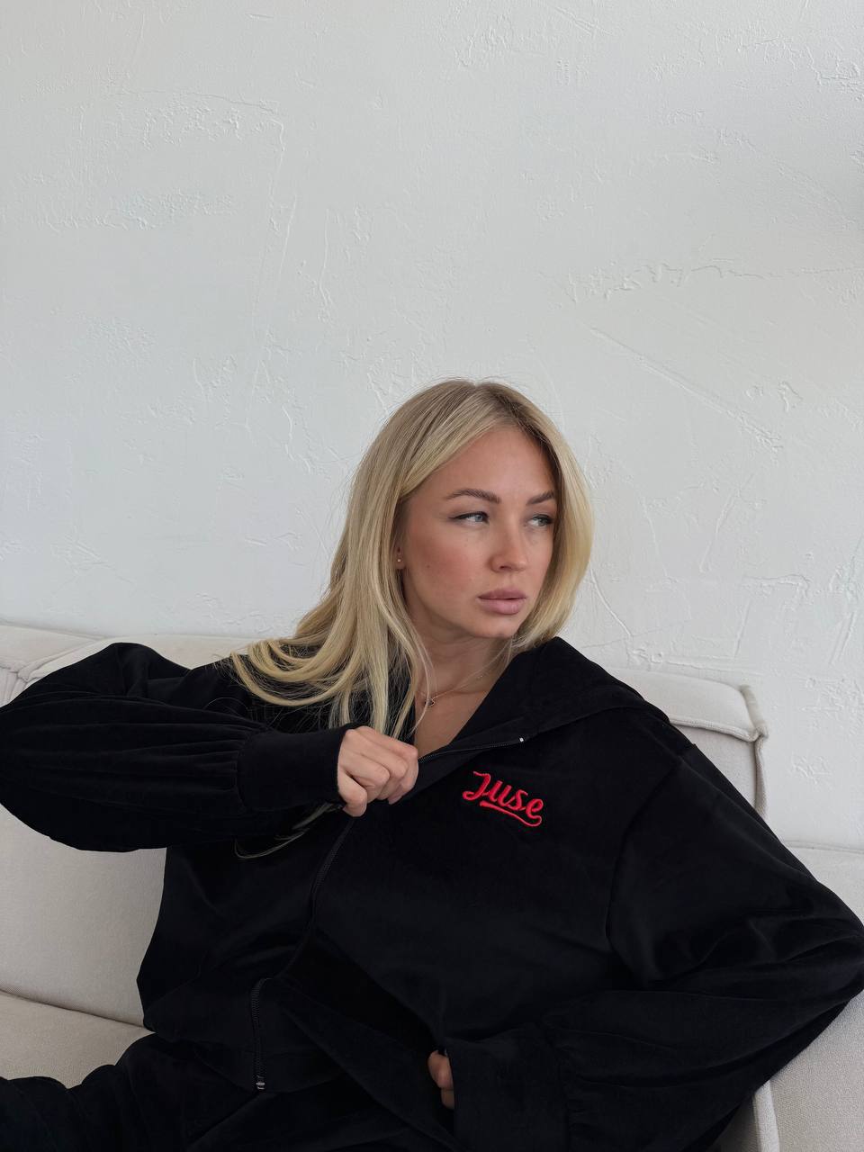 34b0400e-6e22-11f0-8624-dee18ff4e8c0_2