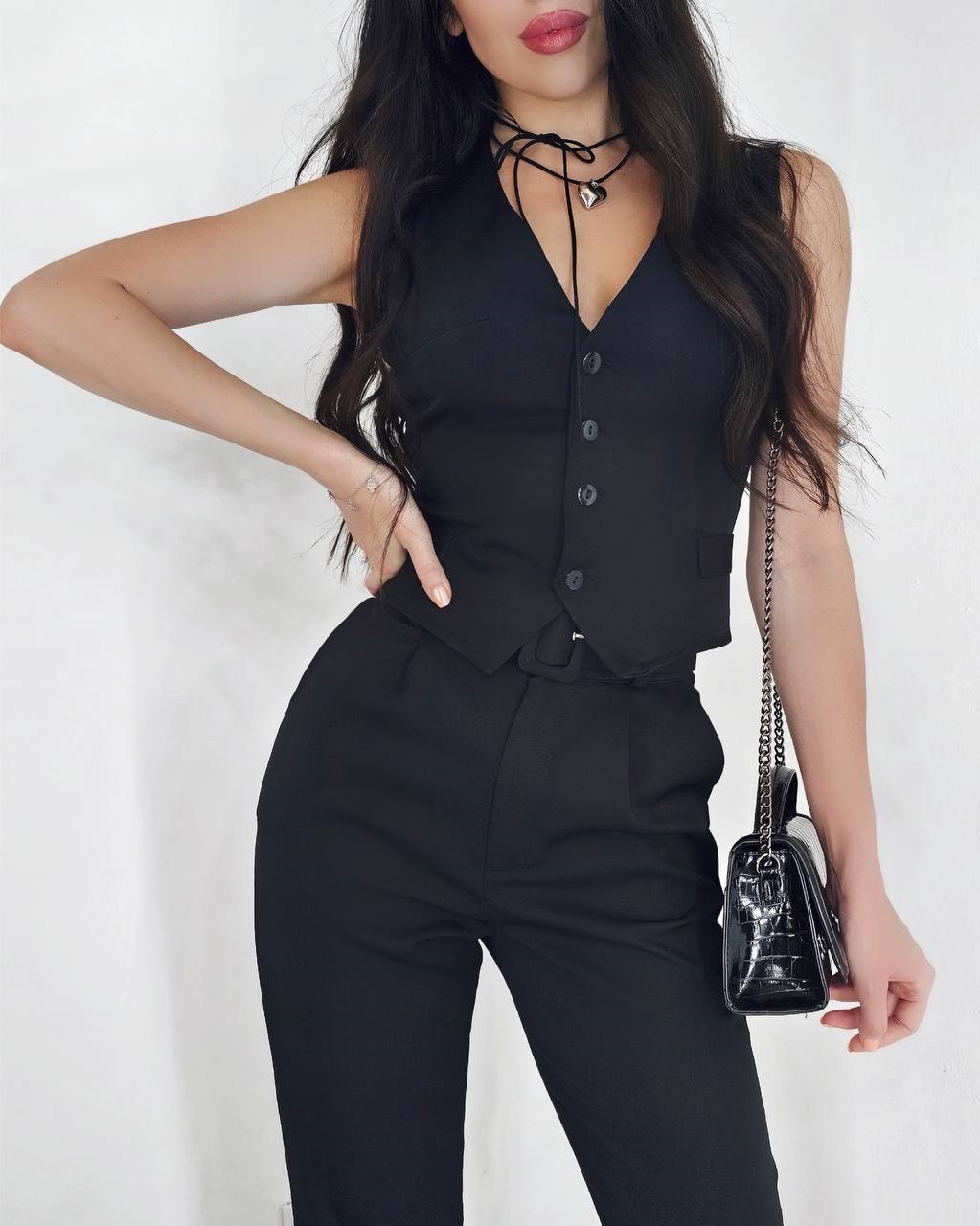 34b958bb-8299-11ef-8620-dee18ff4e8c0_2