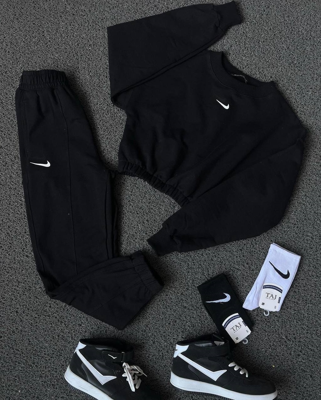 37ecf940-dfc8-11ee-ad53-166b0be12ee5_0