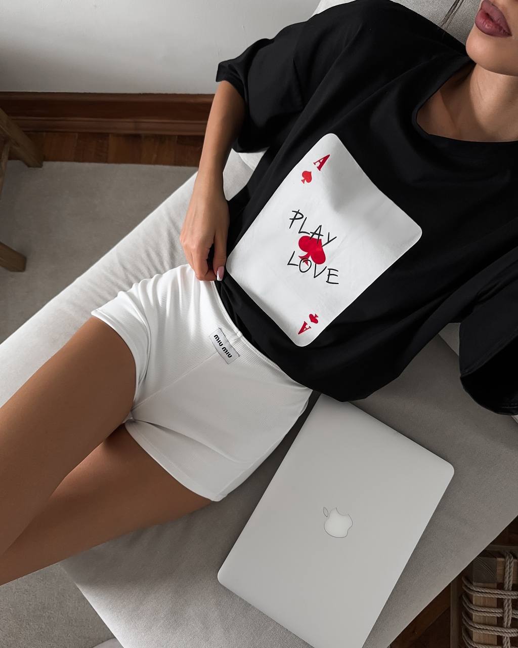 3916fe53-d6d2-11ef-8621-dee18ff4e8c0_1