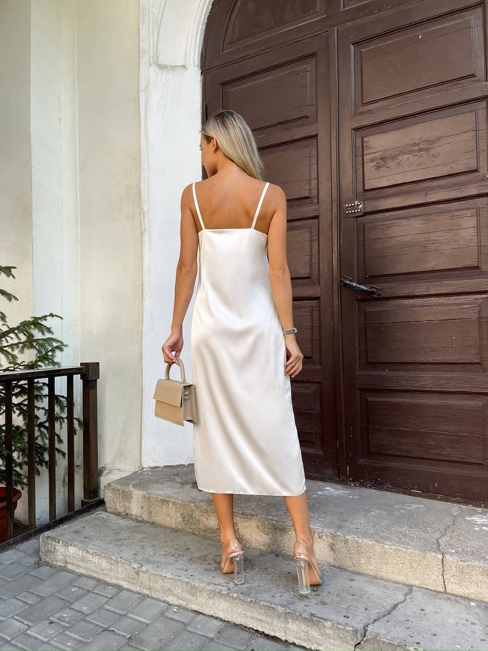 39ef37ad-52a5-11f0-8622-dee18ff4e8c0_1