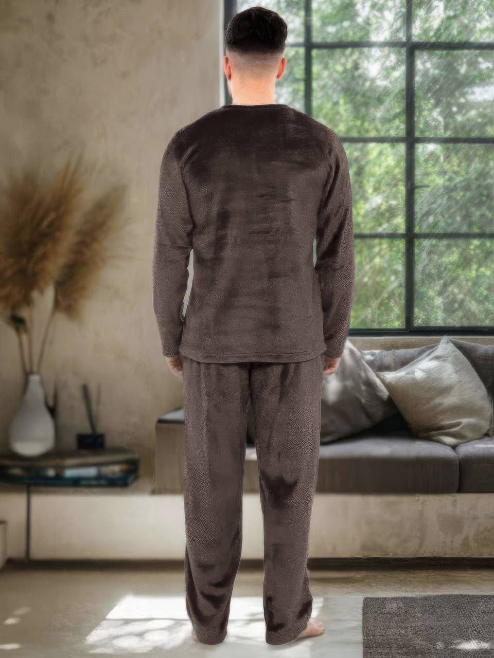 3db66c1c-9bcc-11f0-8624-dee18ff4e8c0_1