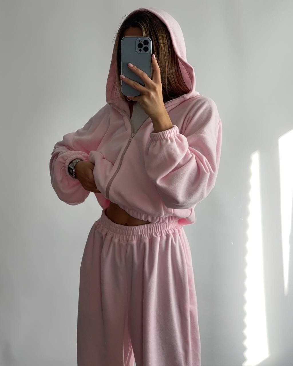 40382ed2-4919-11ee-ad17-166b0be12ee5_1