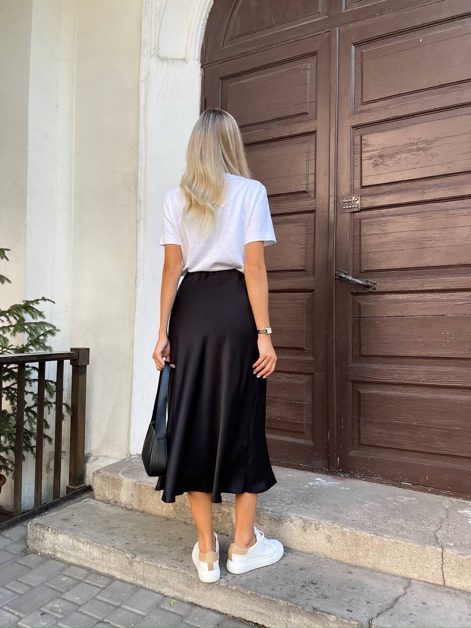 40434671-3fe8-11f0-8622-dee18ff4e8c0_1