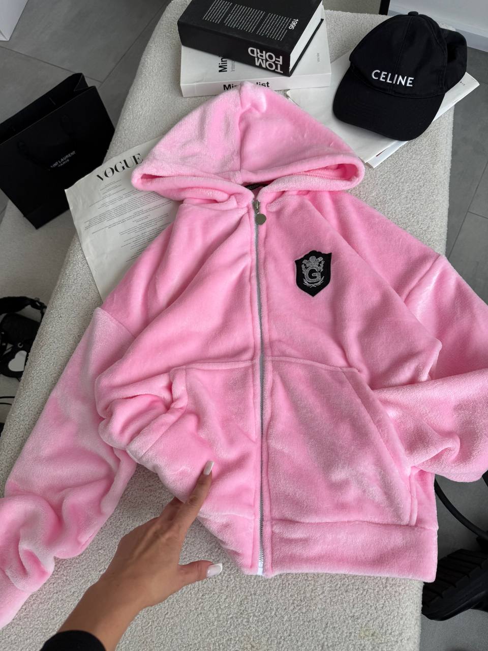 43b2b29c-6f9b-11ef-861f-dee18ff4e8c0_2