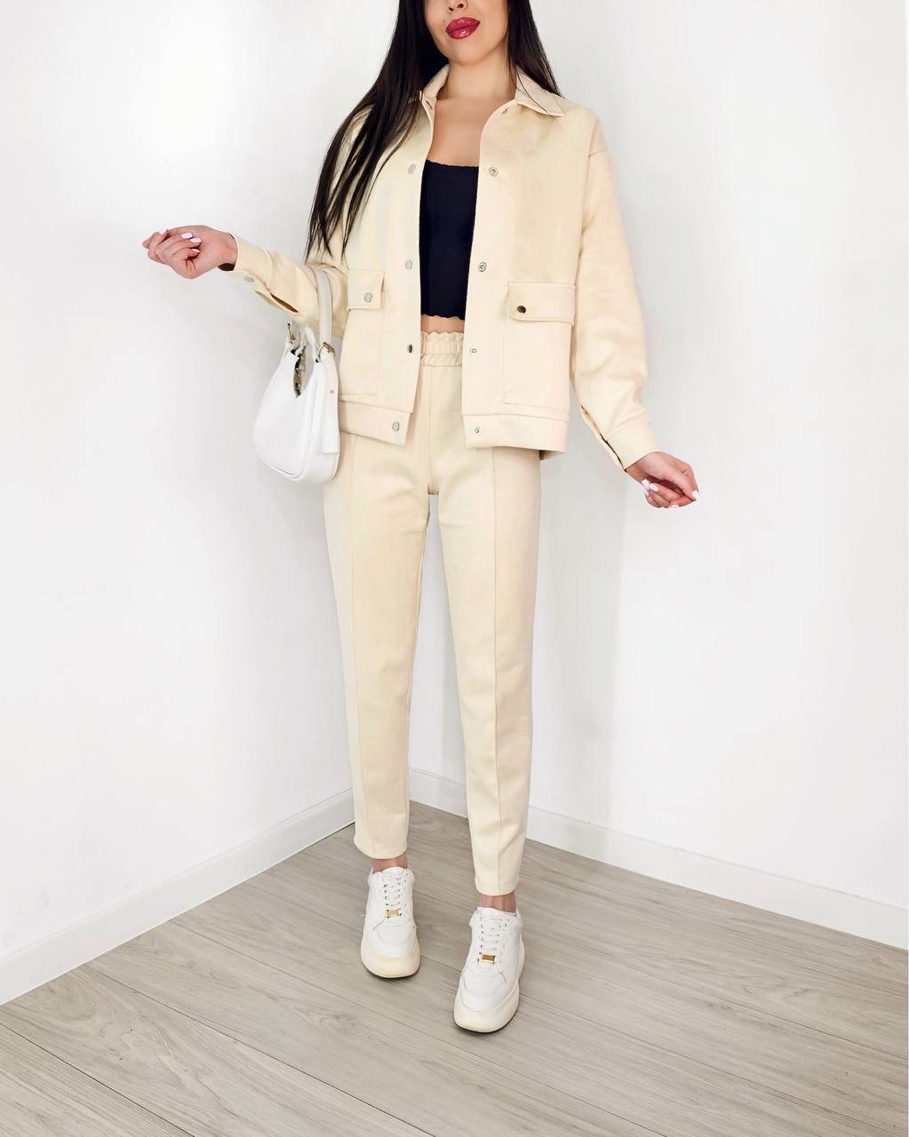 43f93b32-f46e-11ef-8621-dee18ff4e8c0_2