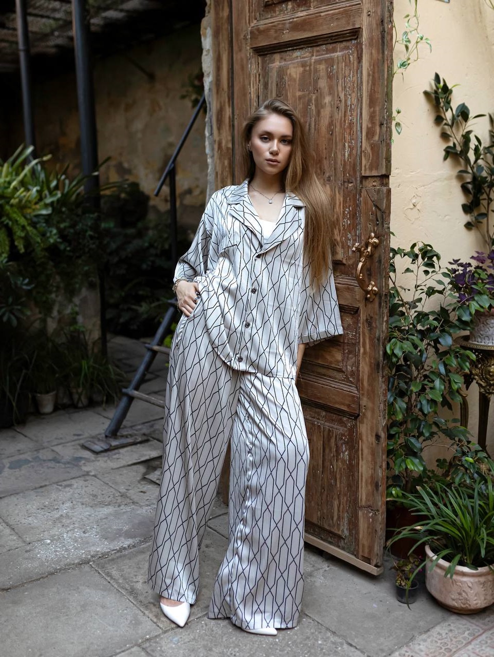 460f28b4-4025-11f0-8622-dee18ff4e8c0_2