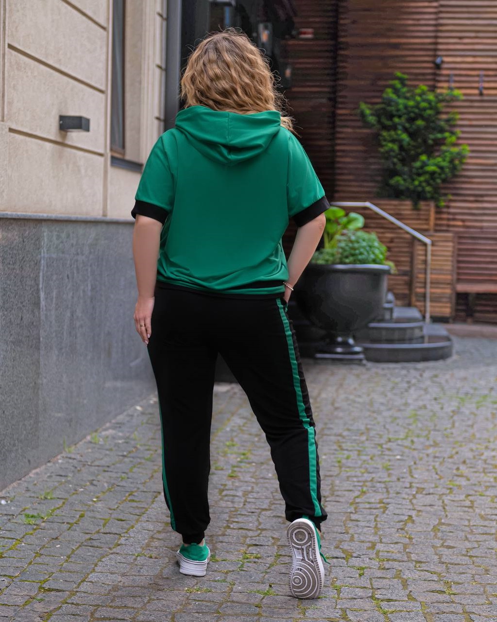 483bbbae-1a70-11ee-ad00-166b0be12ee5_1