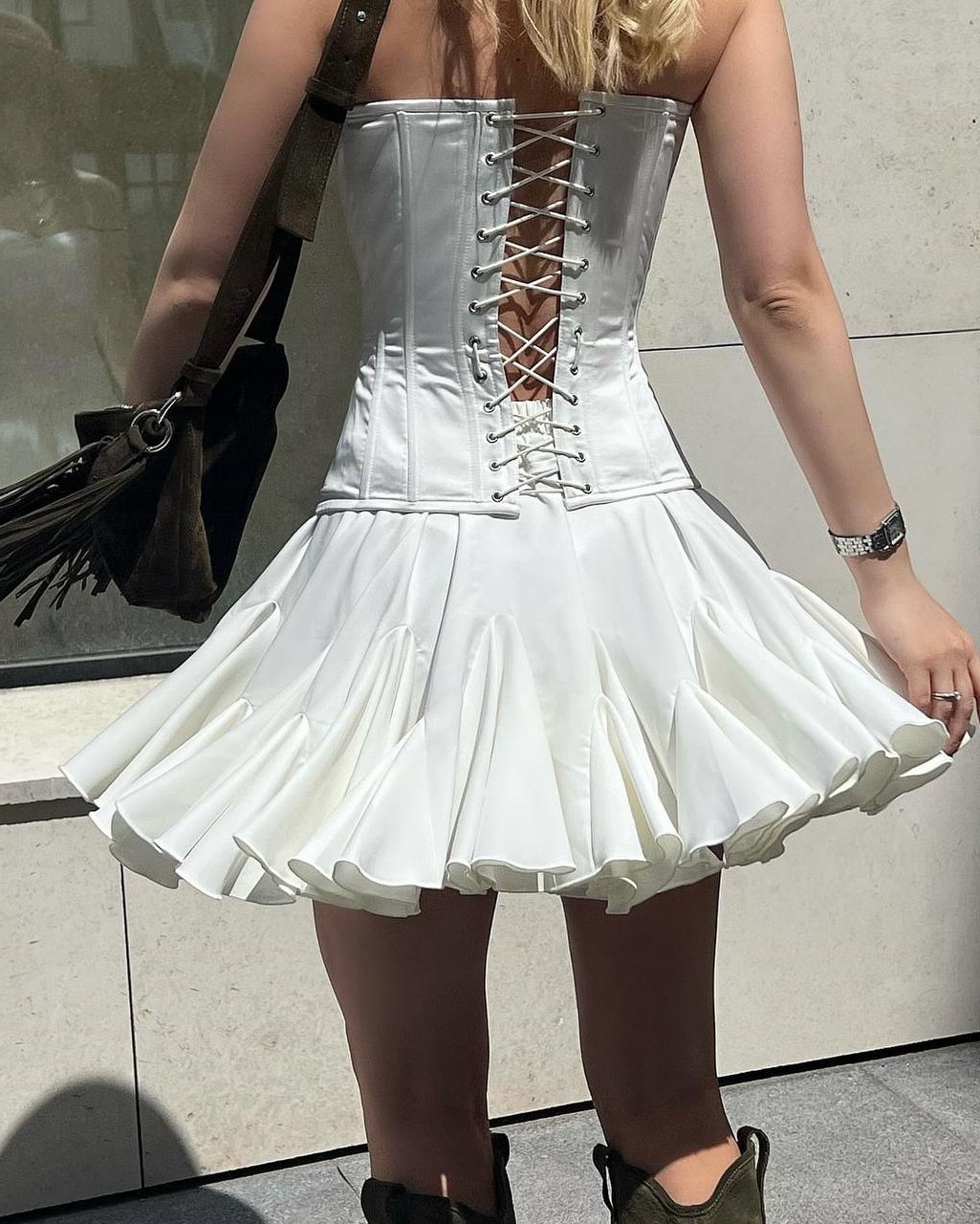 4a339969-d7a7-11ee-ad51-166b0be12ee5_4