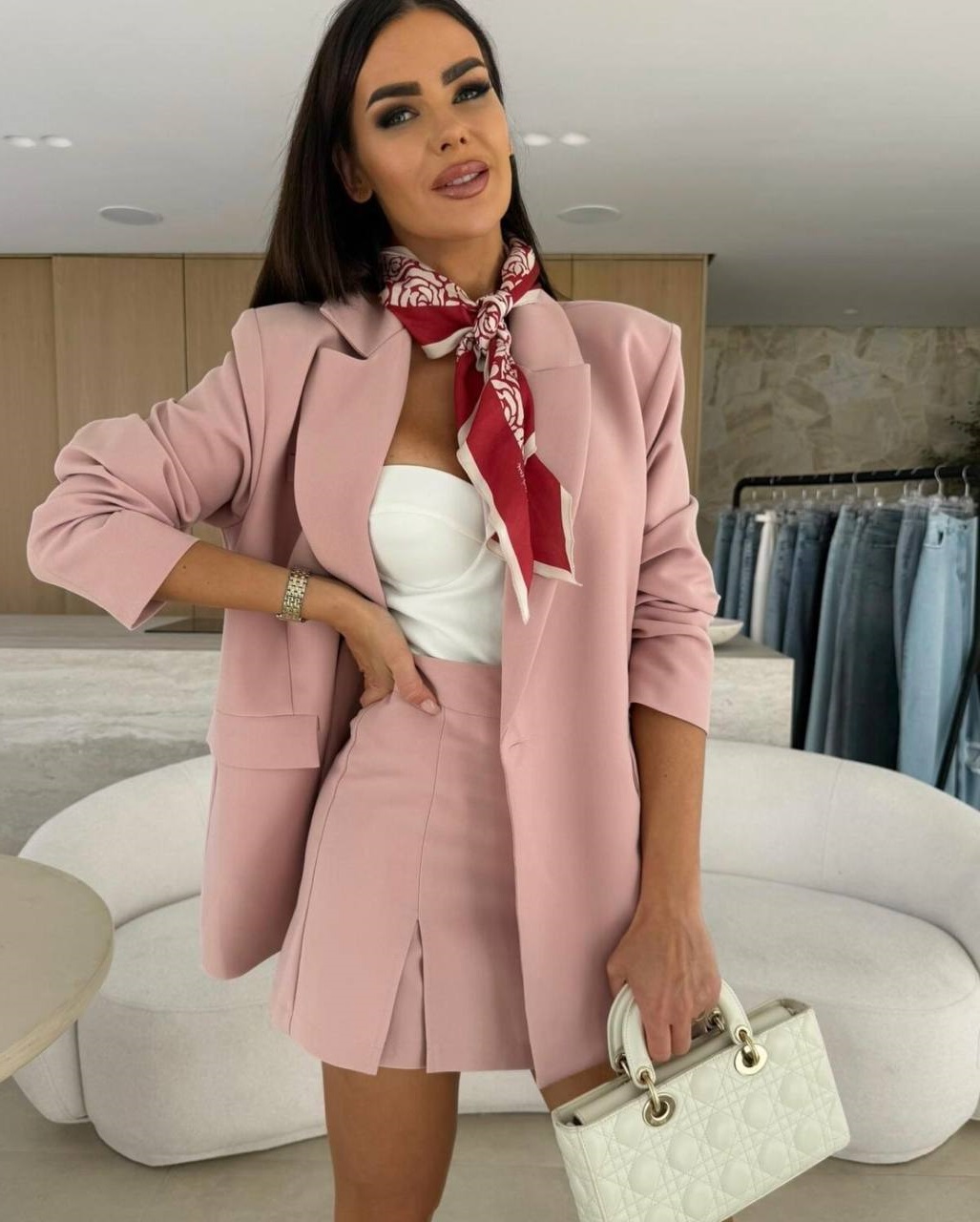 4a5f61a2-e480-11ef-8621-dee18ff4e8c0_2