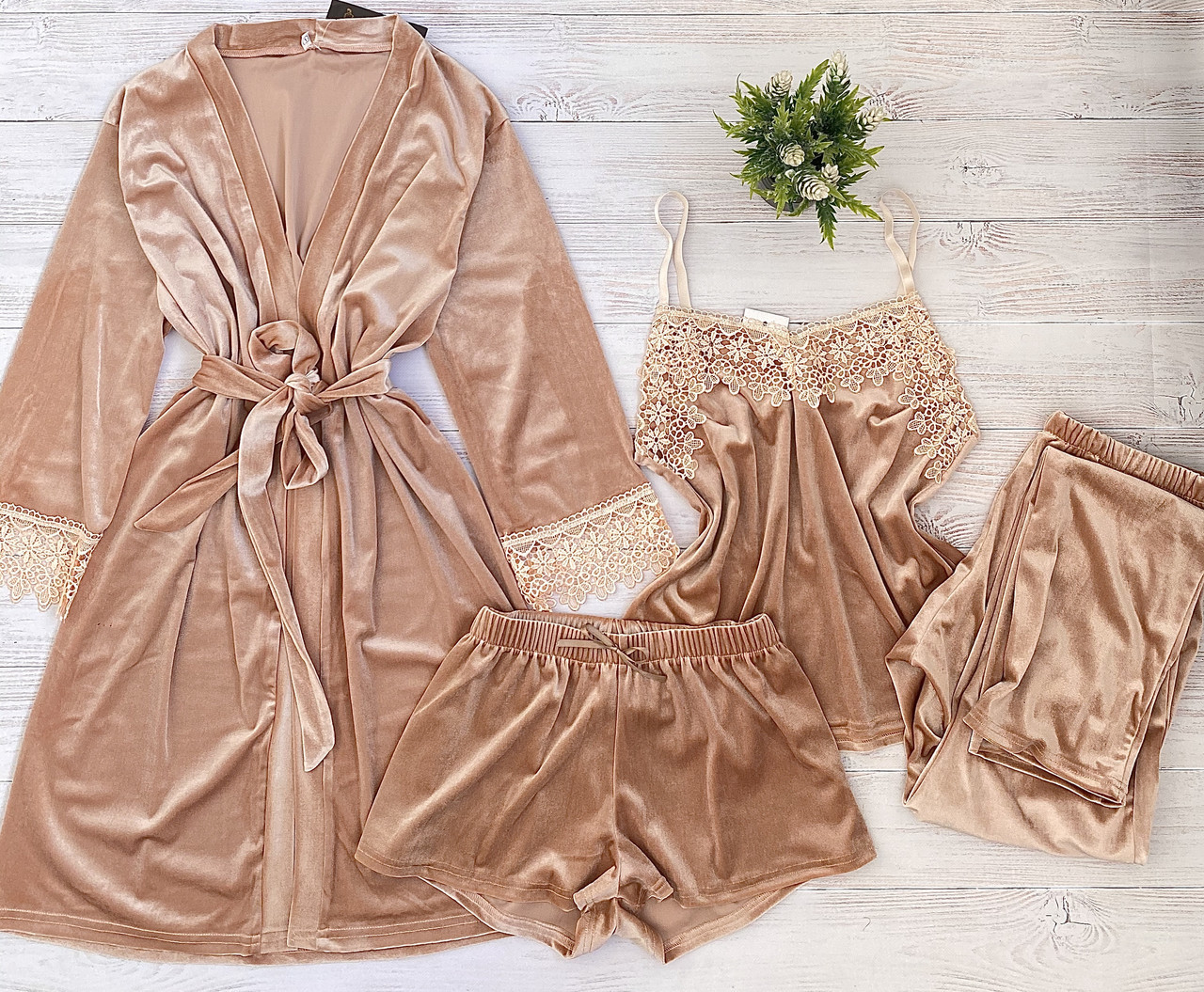 4cb3e02f-8135-11ec-ac86-166b0be12ee5_0