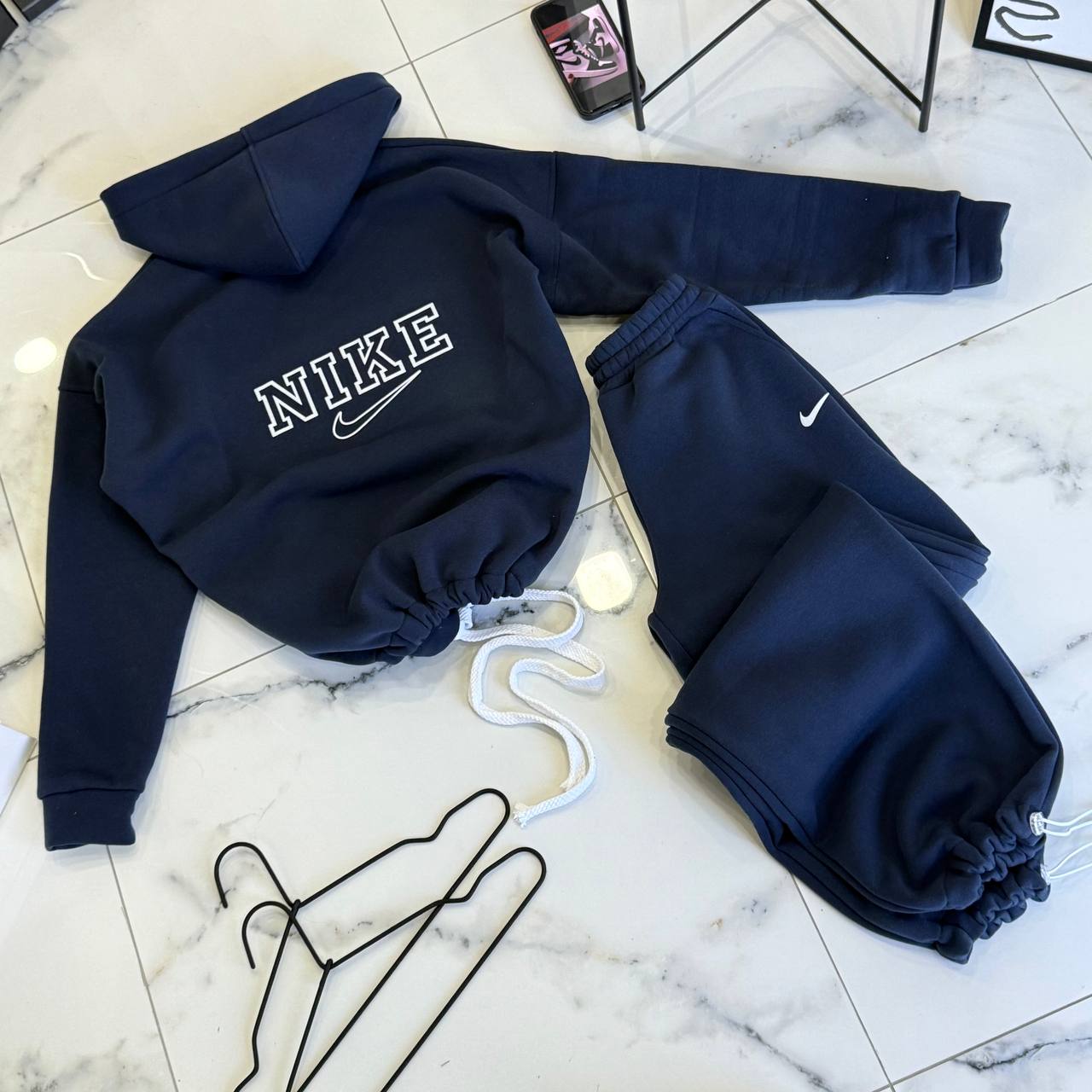 4ff4b840-4480-11f0-8622-dee18ff4e8c0_1