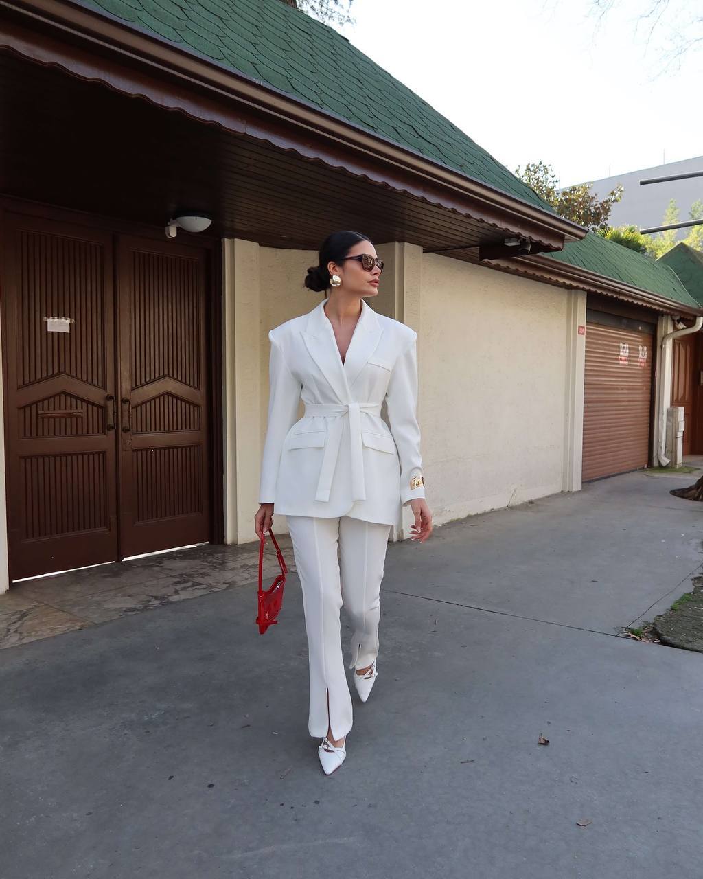 5537a4fb-e891-11ef-8621-dee18ff4e8c0_2