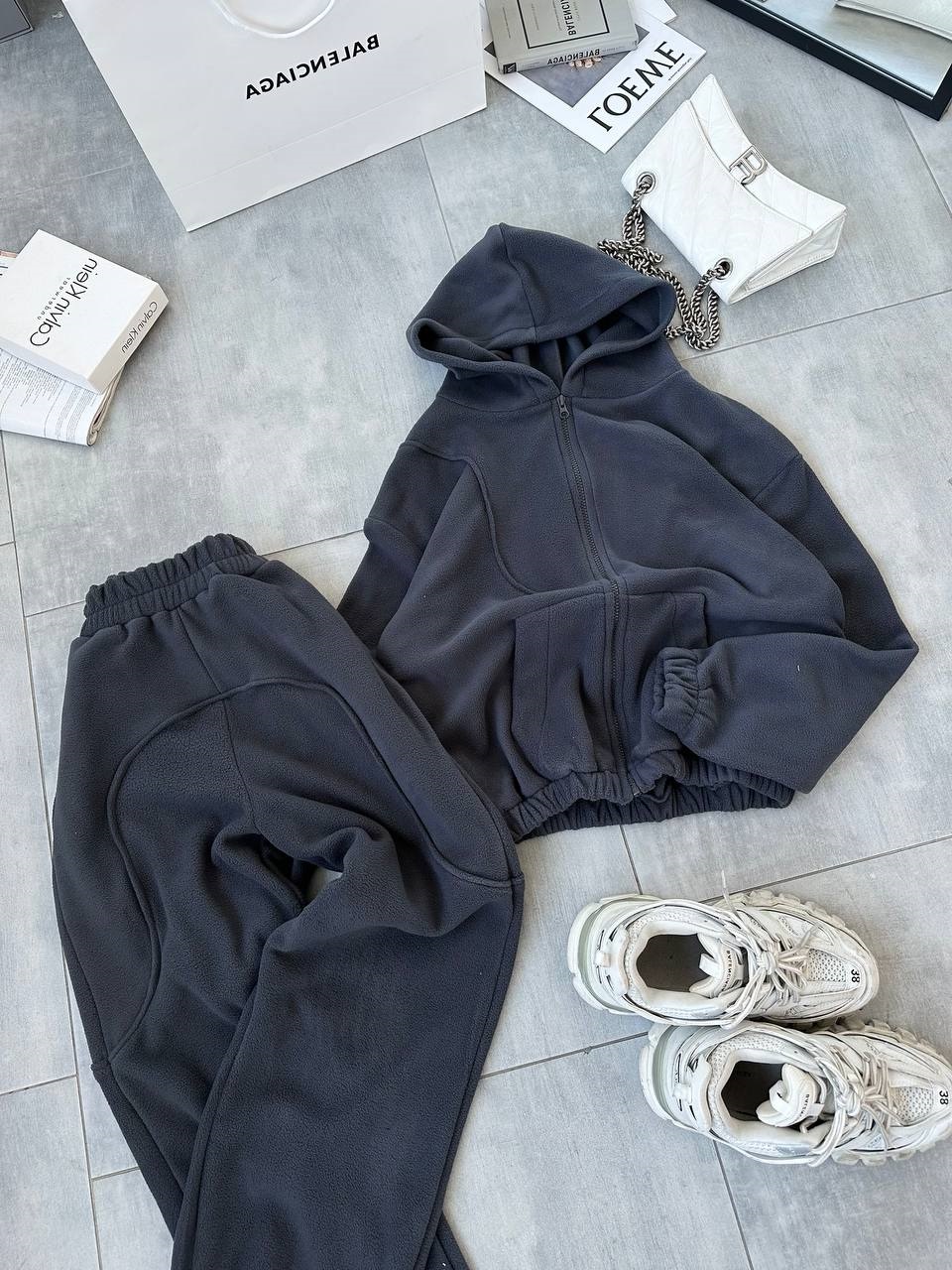 55f8617c-a783-11ef-8620-dee18ff4e8c0_1