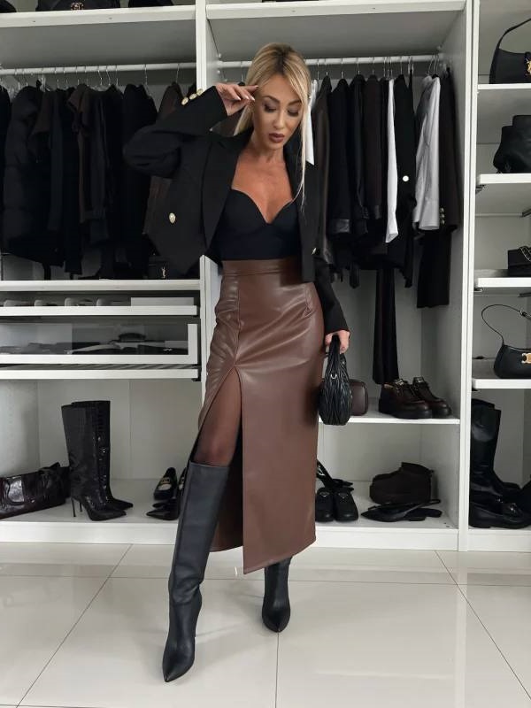 57555cbe-7c5f-11f0-8624-dee18ff4e8c0_1