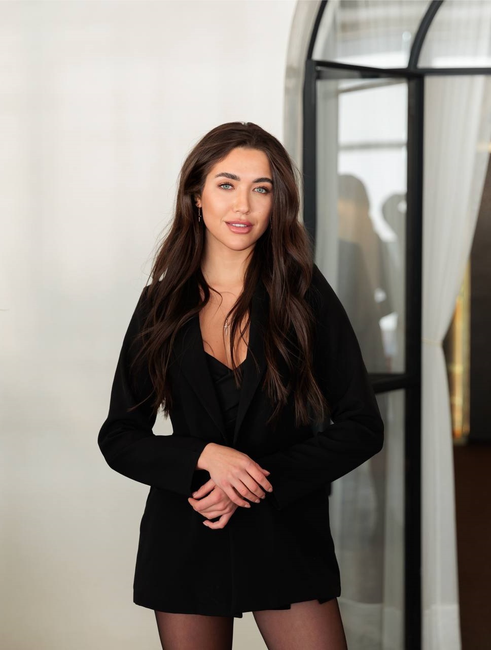 577a3f5f-f61f-11ef-8621-dee18ff4e8c0_2