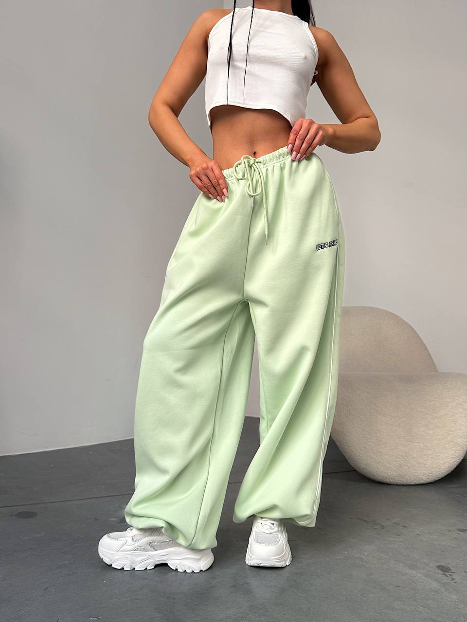 585fa9c5-2739-11f0-8622-dee18ff4e8c0_0