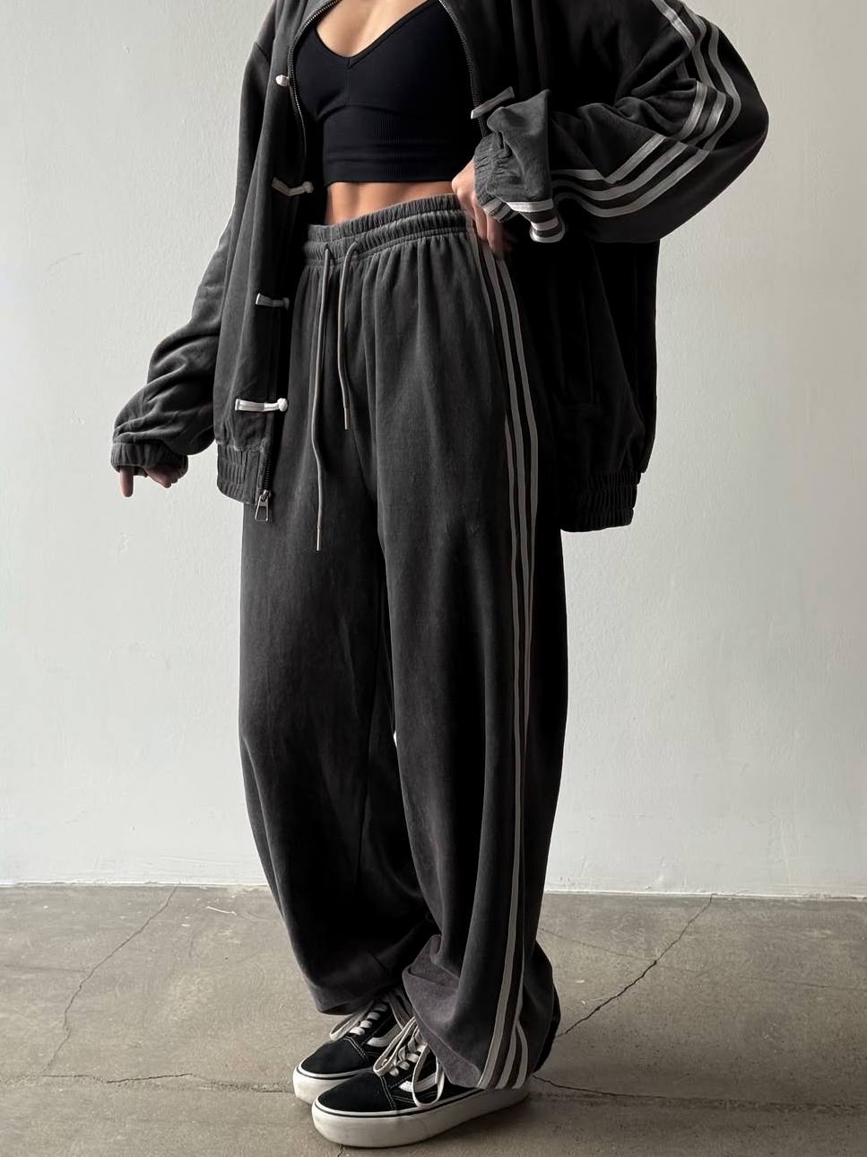 58dbff9c-88f4-11f0-8624-dee18ff4e8c0_1