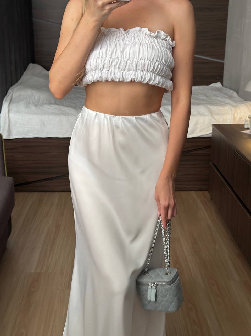 5e381727-3ff0-11f0-8622-dee18ff4e8c0_2