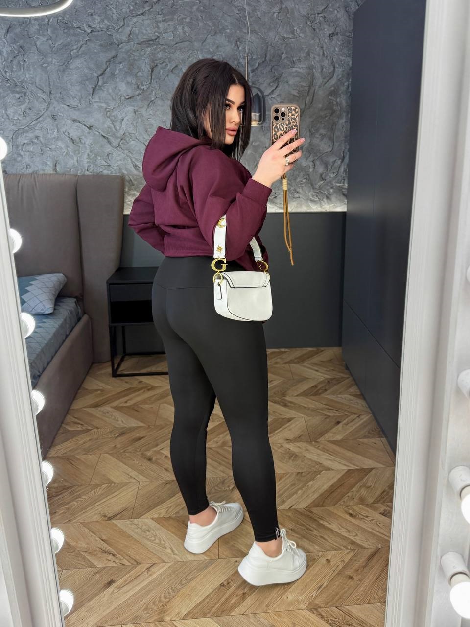 5edf24ff-dbcd-11ef-8621-dee18ff4e8c0_3