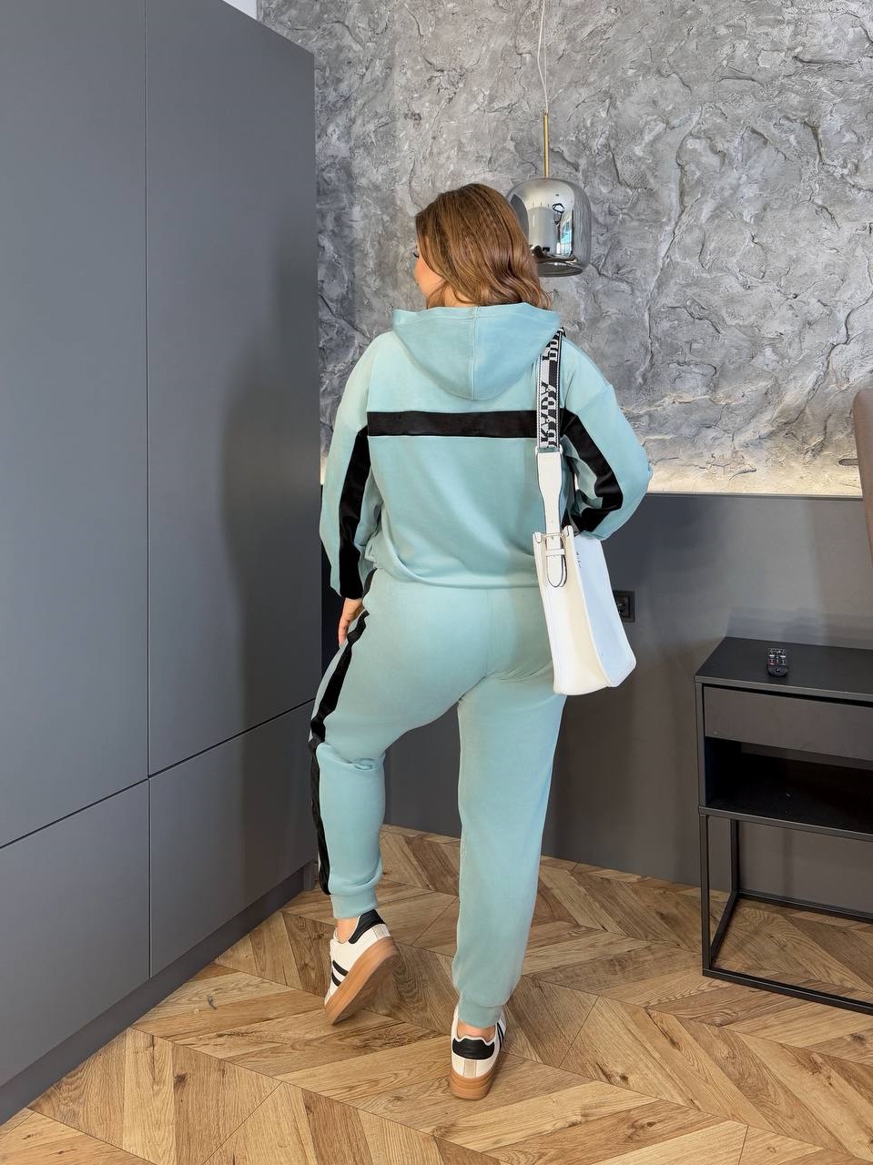 5edf2514-dbcd-11ef-8621-dee18ff4e8c0_1